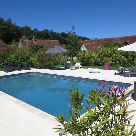 Le Grand Coudreau Bed and Breakfast Nazelles-Negron Εξωτερικό φωτογραφία