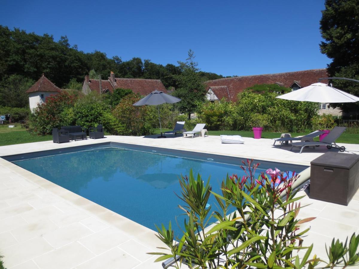 Le Grand Coudreau Bed and Breakfast Nazelles-Negron Εξωτερικό φωτογραφία